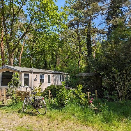 Ruim Chalet, Midden In Het Bos! Нюнспет Экстерьер фото