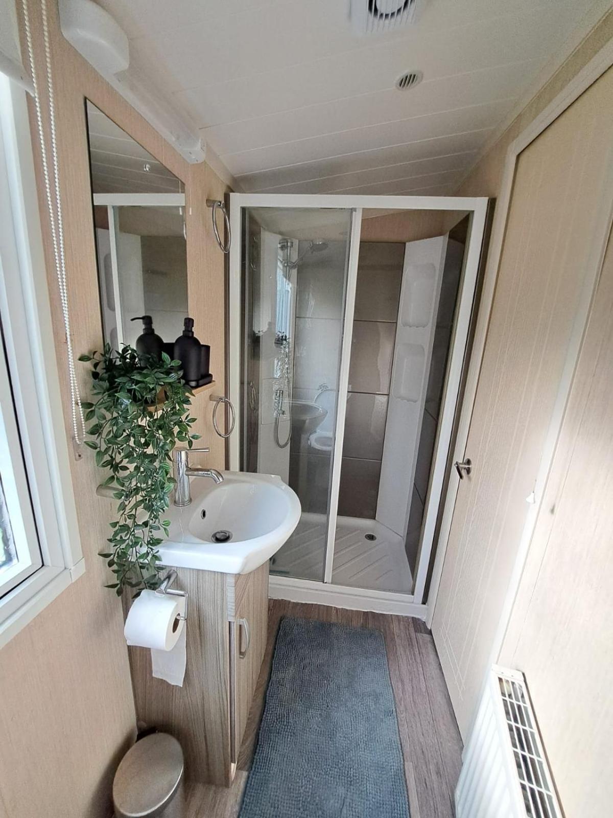 Ruim Chalet, Midden In Het Bos! Нюнспет Экстерьер фото