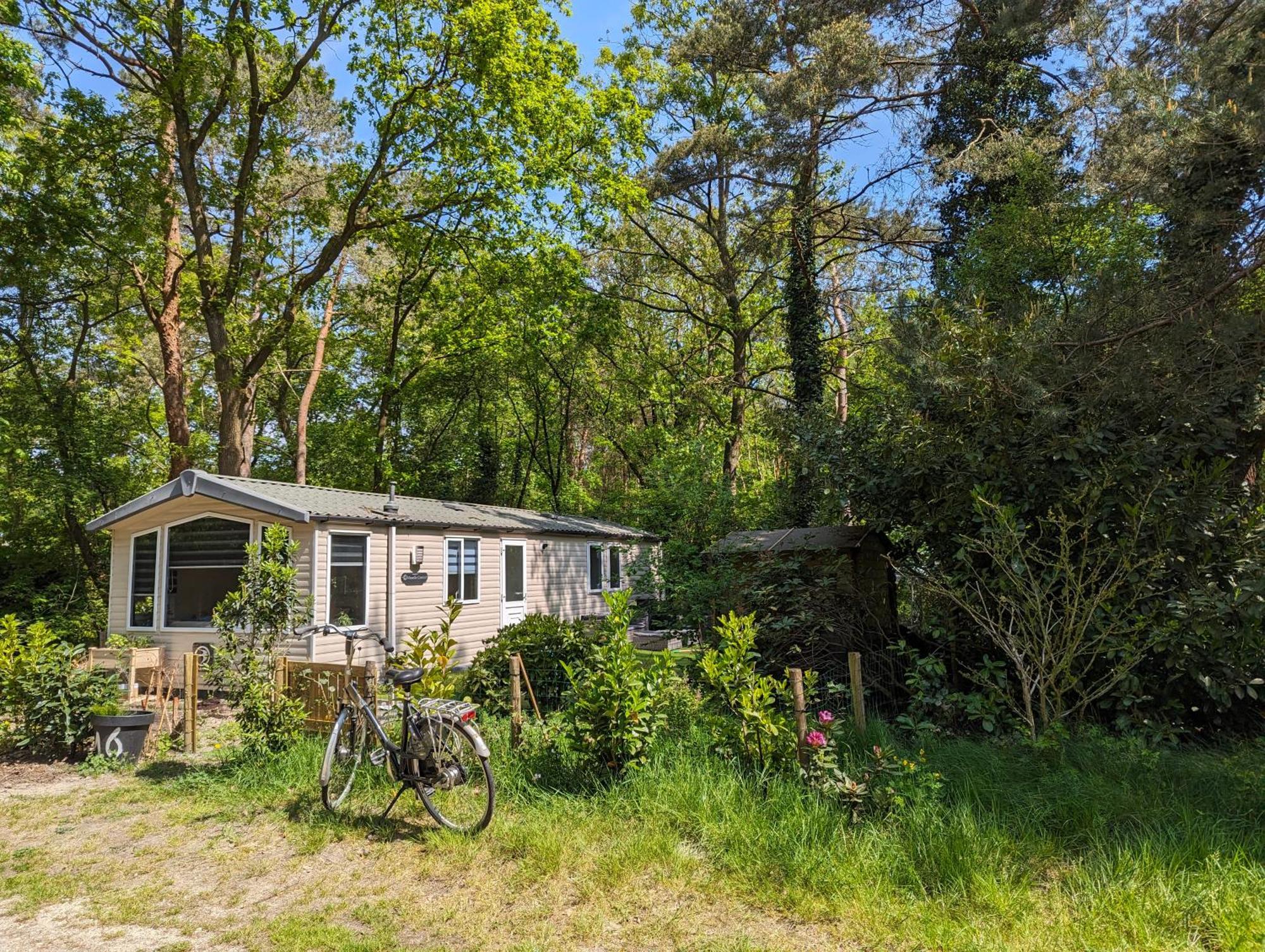 Ruim Chalet, Midden In Het Bos! Нюнспет Экстерьер фото